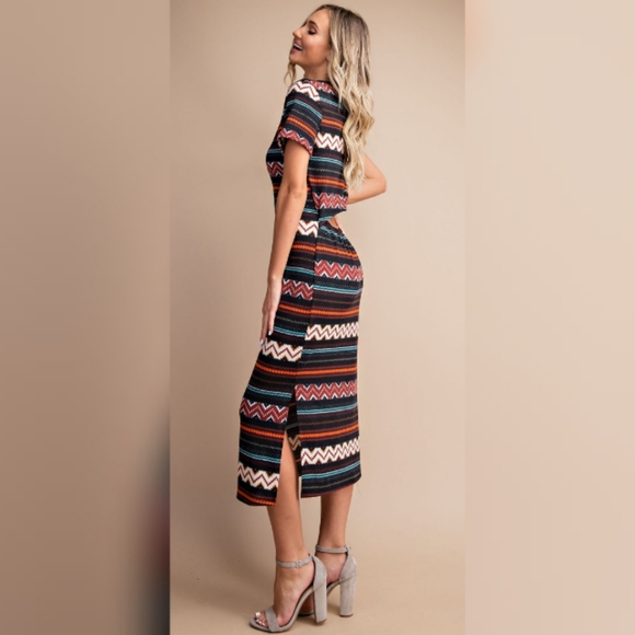 ee:some Open Back Short Sleeved MIDI DRESS Size Large - Picture 2 of 5